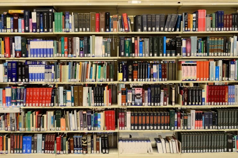 Bourses d’études offertes par l’OIF : Guide Complet 2025 pour les Étudiants Francophones